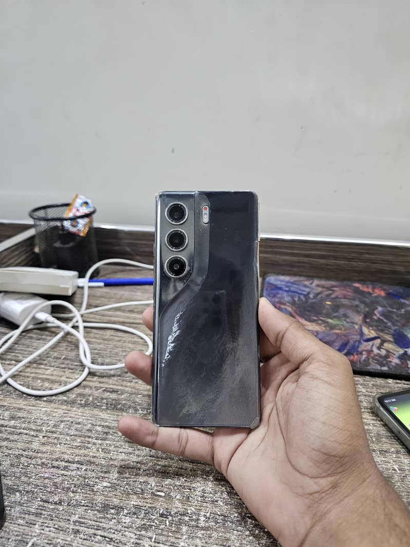 Tecno CAMON 40 Pro 2
