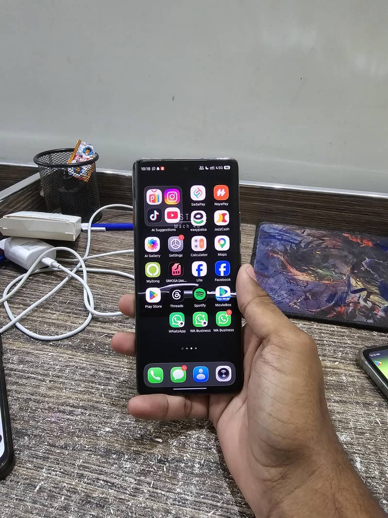 Tecno CAMON 40 Pro 11