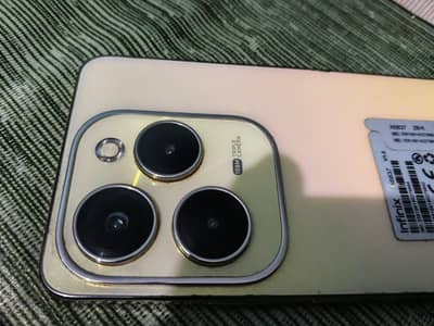 Infinix Hot 40 Pro