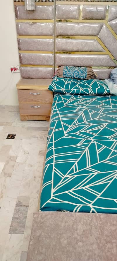 King Size Bed & dressing Table & Devider