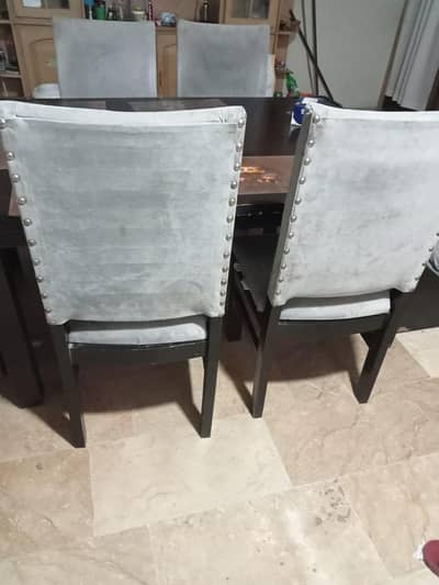 Dinning Table