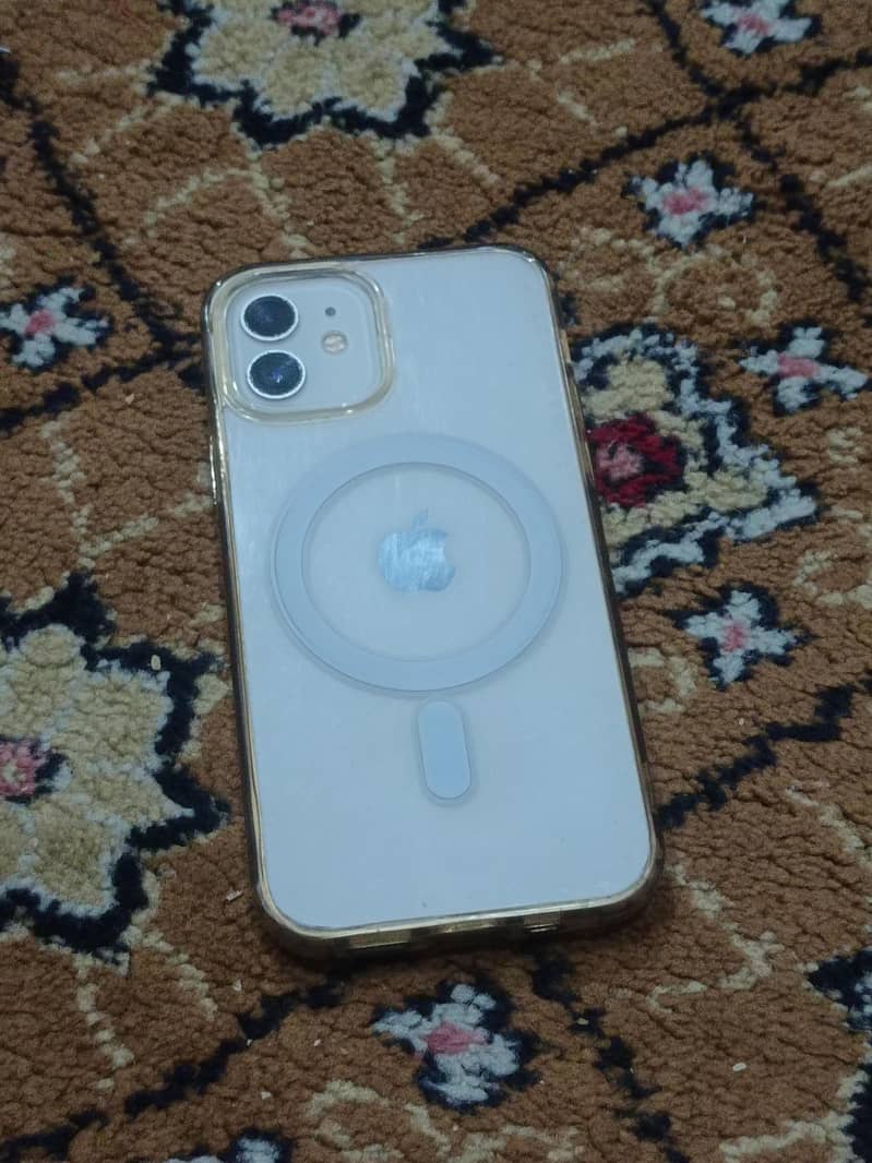 Apple iPhone 12 1