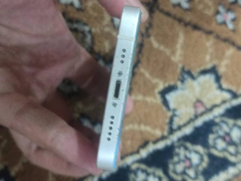 Apple iPhone 12 2