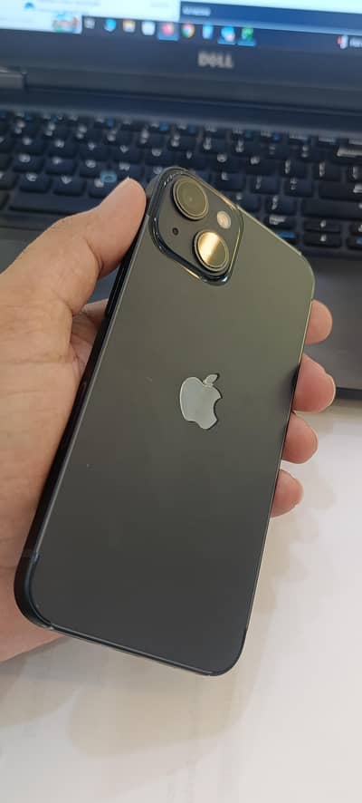 Apple iPhone 13
