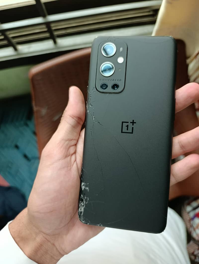 One Plus 9 Pro 1