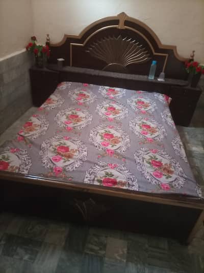 Wooden bed (box crown) with two side tables