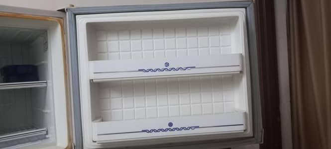 Dawlance fridge for sale
