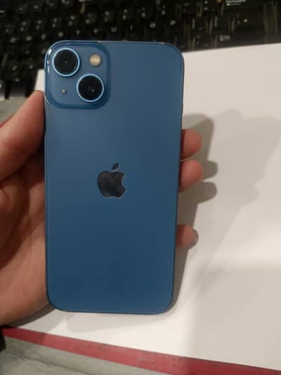 Apple iPhone 13