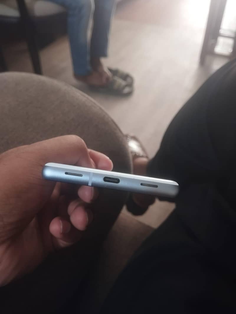 Google Pixel 7a 3