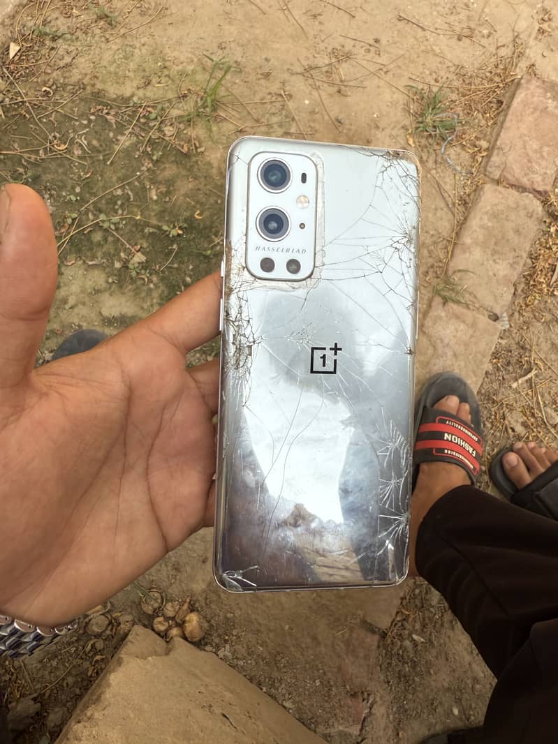 One Plus 9 Pro 0