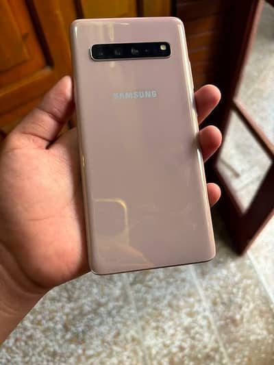 Samsung Mobile S10 5G pta approved 8/256gb 10/10