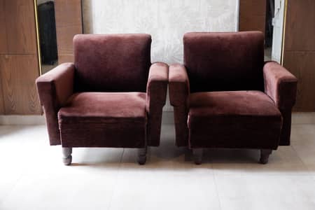 Espresso brown velvet chairs (2x)