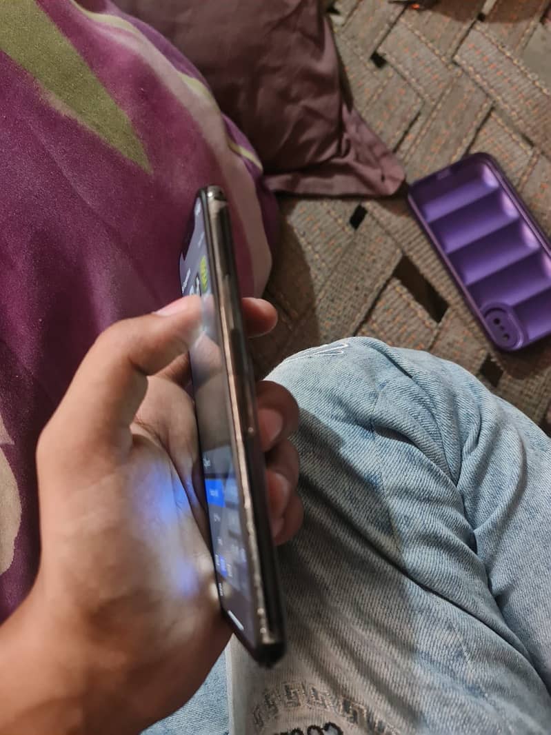 Apple iPhone X 3