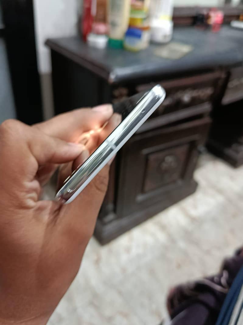 Google Pixel 7 Pro 6