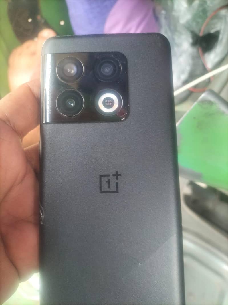 One Plus 10 Pro 5