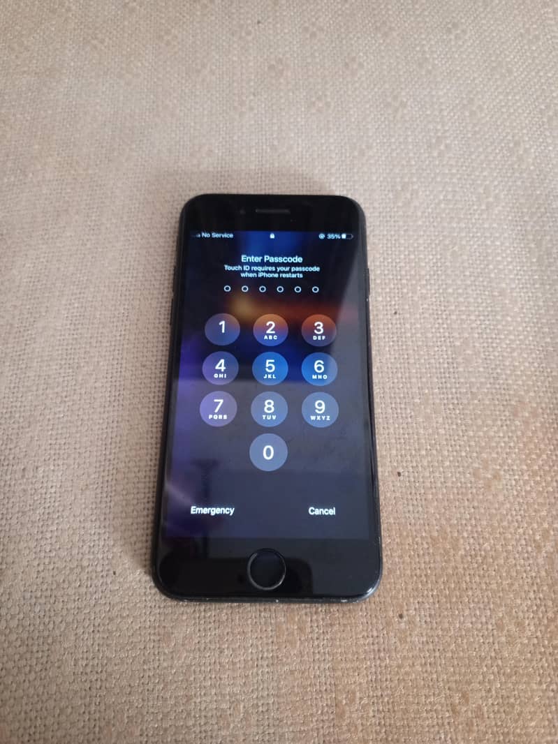 iPhone 7 4