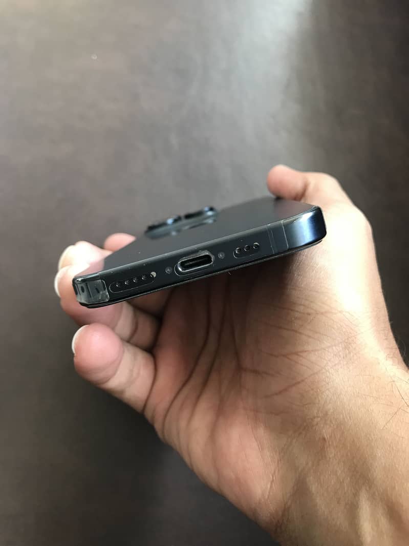 Apple iPhone 15 Pro 1