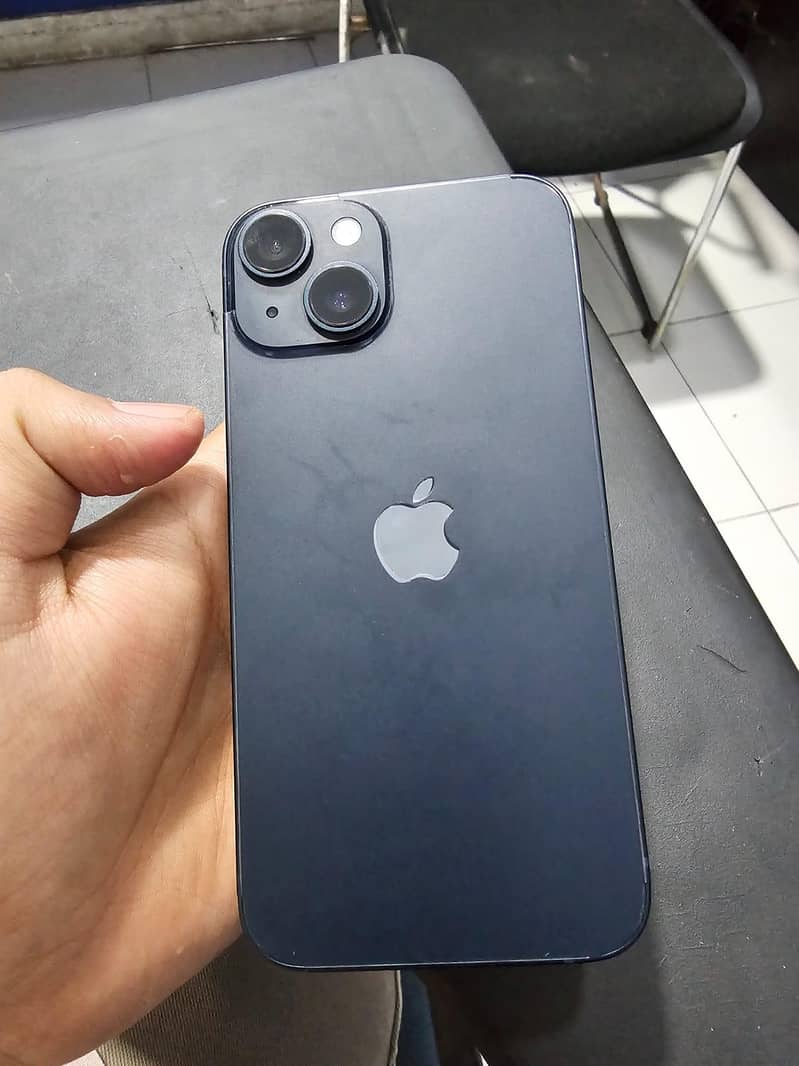Apple iPhone 14 3
