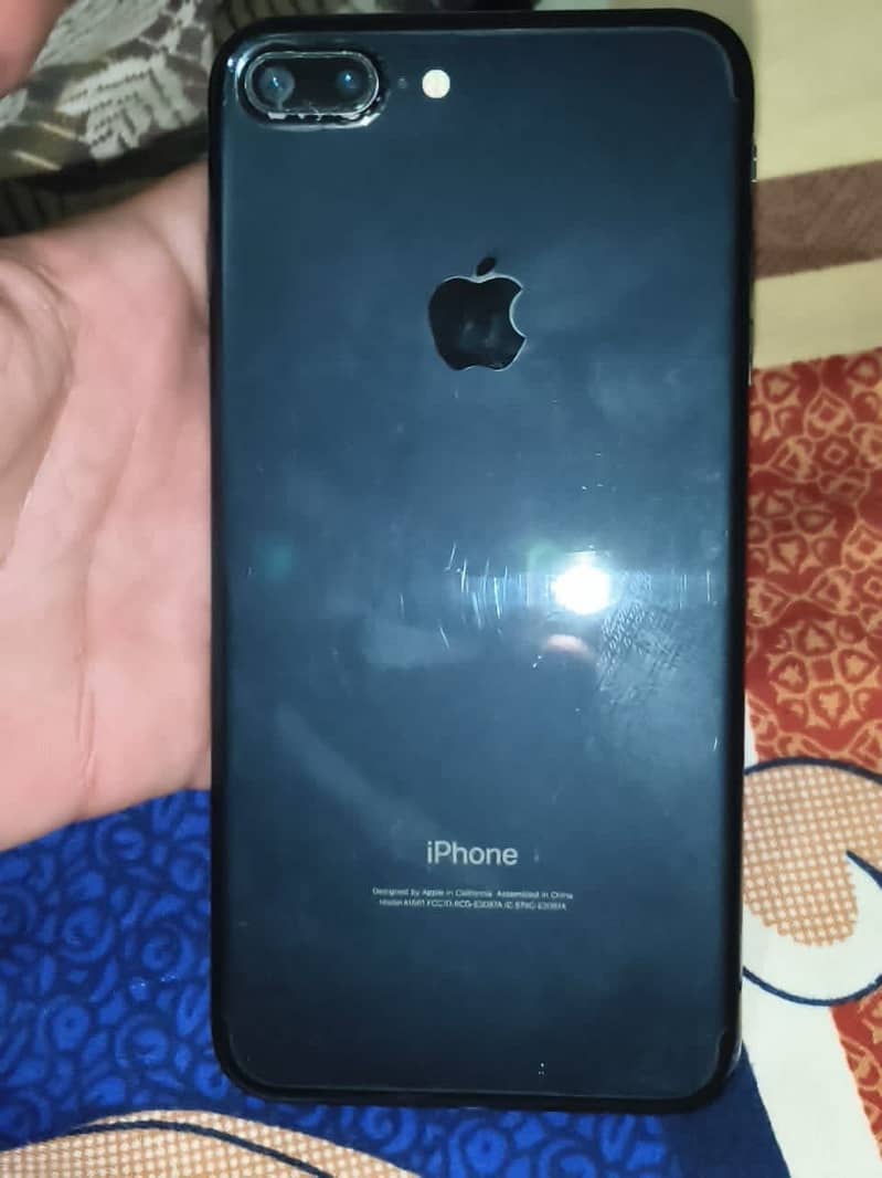 Apple iPhone 7 Plus 3