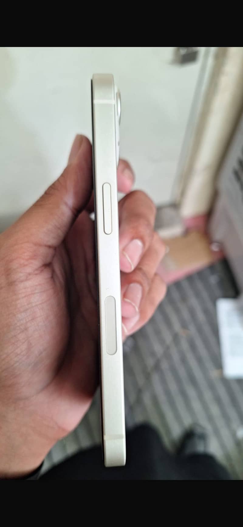 Apple iPhone 13 1