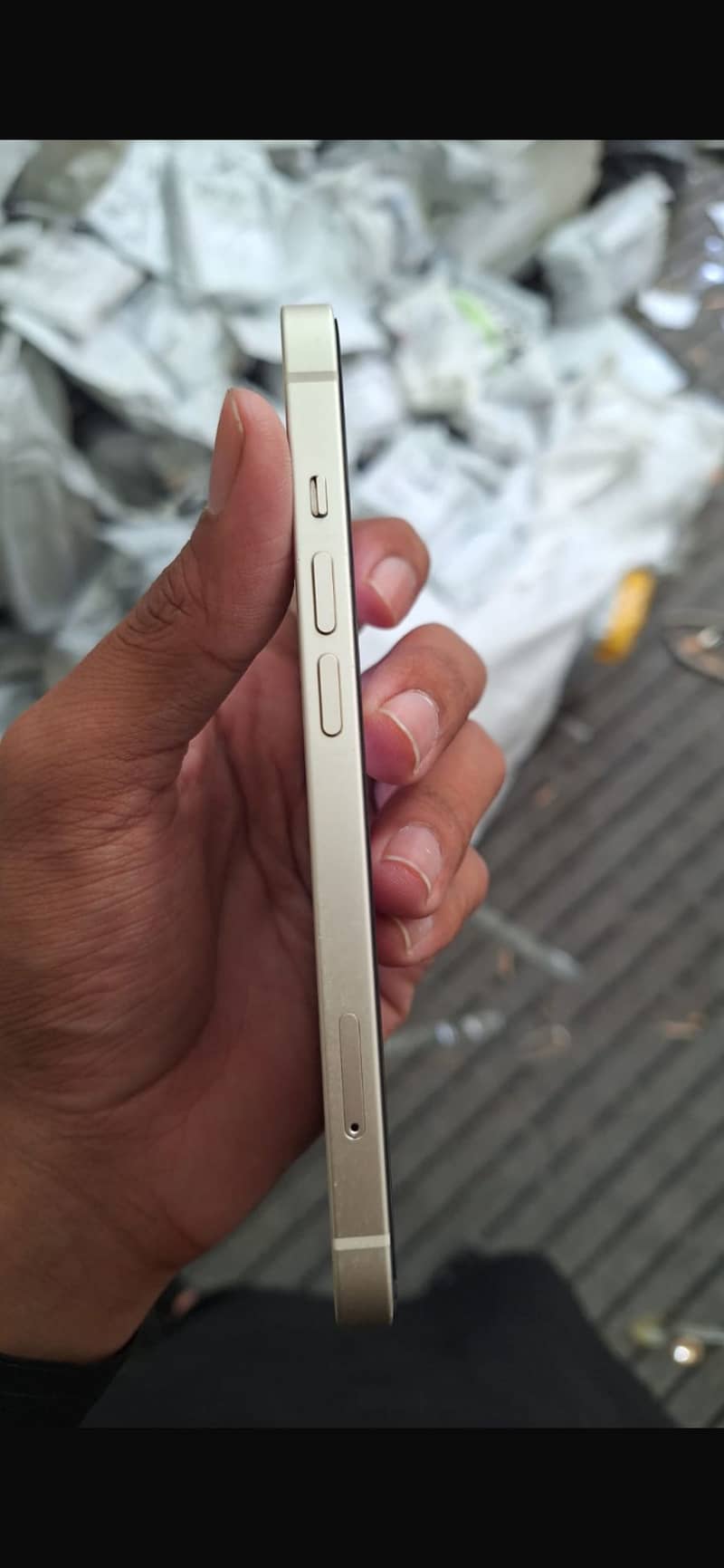 Apple iPhone 13 2