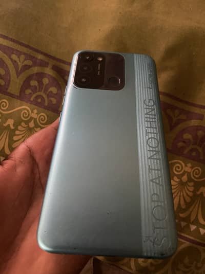 Tecno Spark 8c