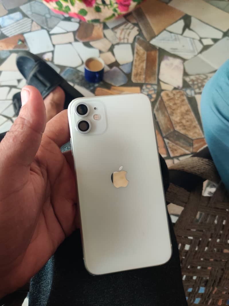 Apple iPhone 11 6
