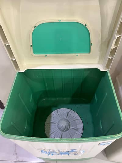 washer machine 10 by 10 cdntion all oky
