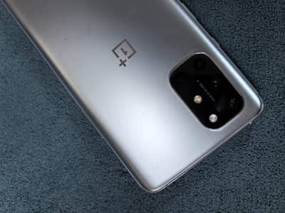 One Plus 8T Lunar Silver Color
