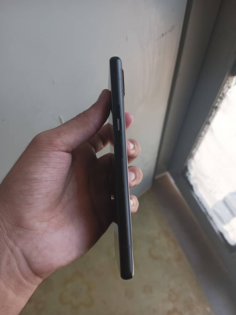 Google Pixel 6a 5