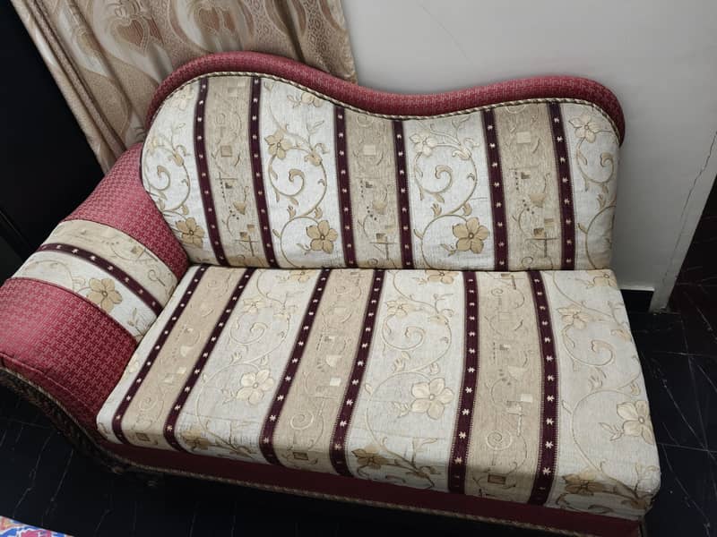 Comfortable 2 Seater Sofa 0