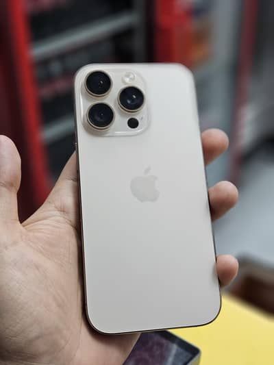 Apple iPhone 16 Pro