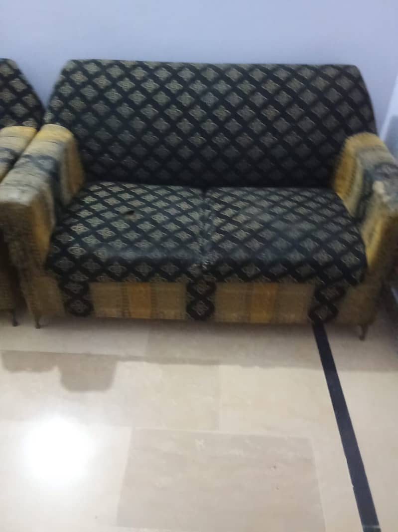 Sofa set 0
