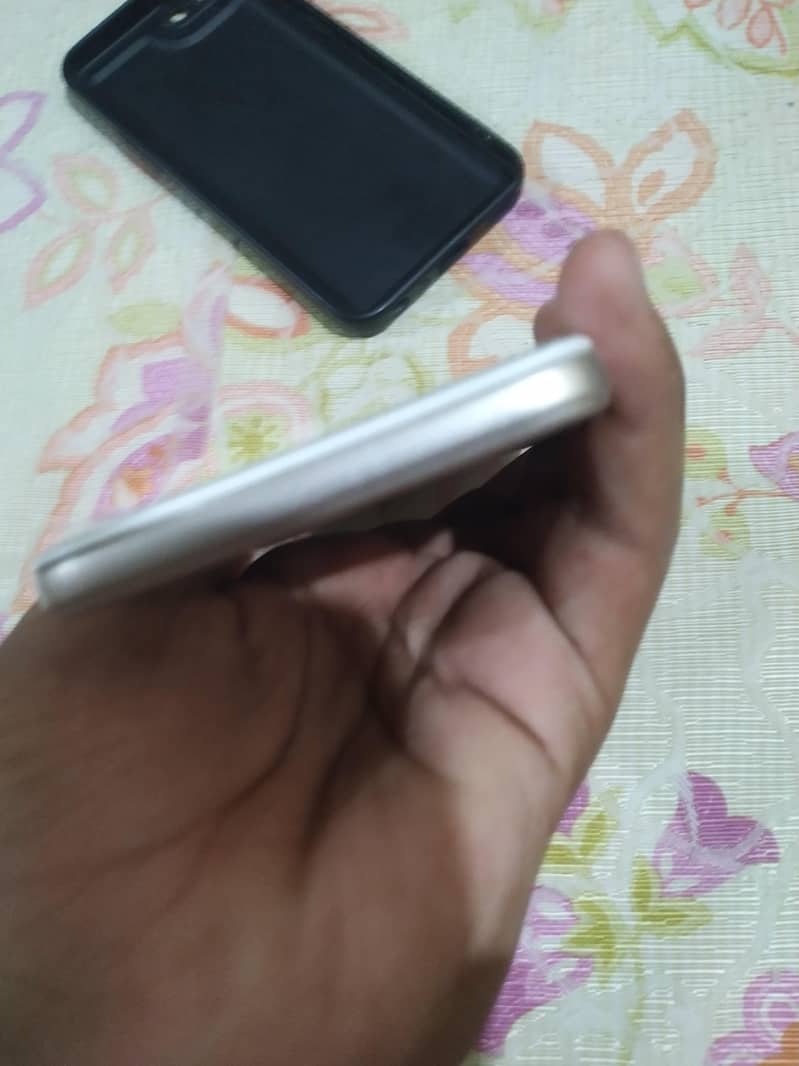 OPPO A57 4
