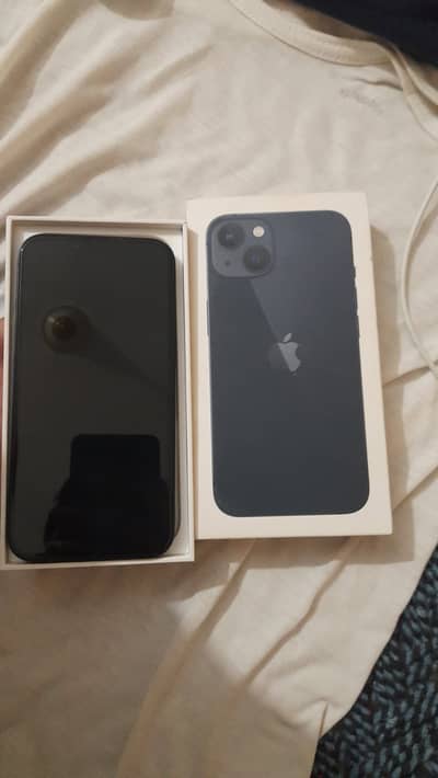 Apple iPhone 13