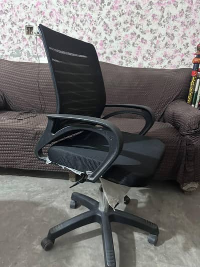 Office Chair / Revolving Chair for Sale – Excellent Condition