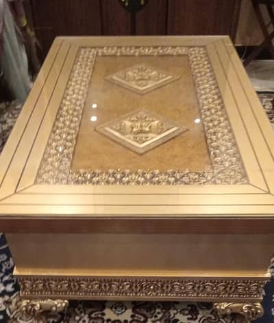 Royal Golden center table