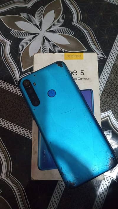 realme 5 with box