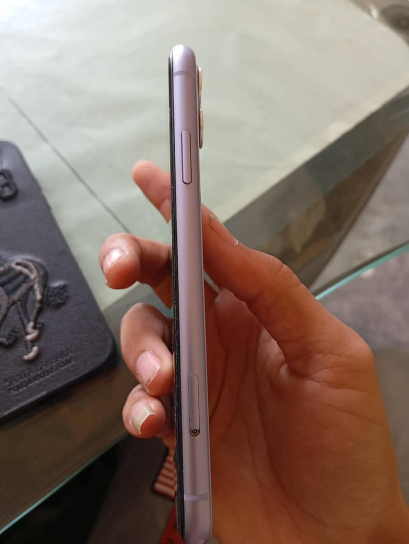 Apple iPhone 11 2