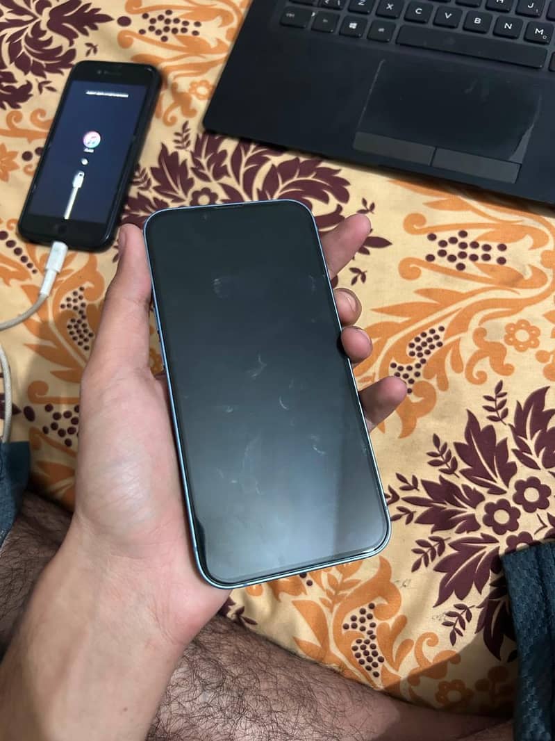 Apple iPhone 14 2