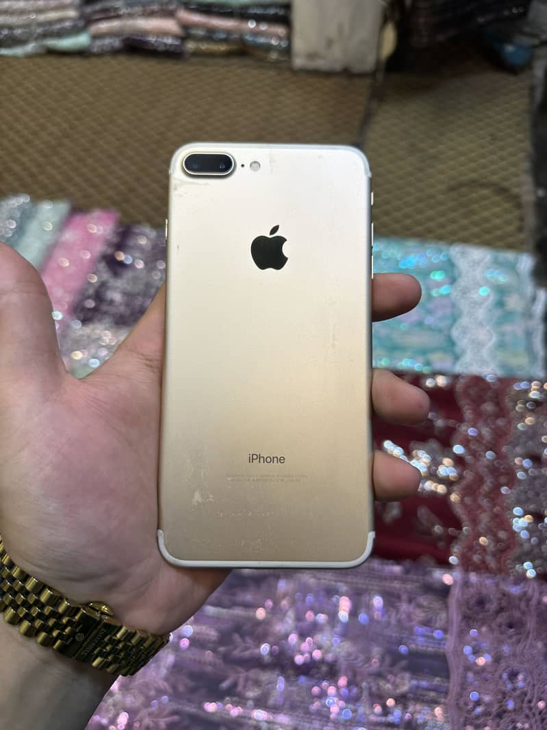 Apple iPhone 7 Plus 1