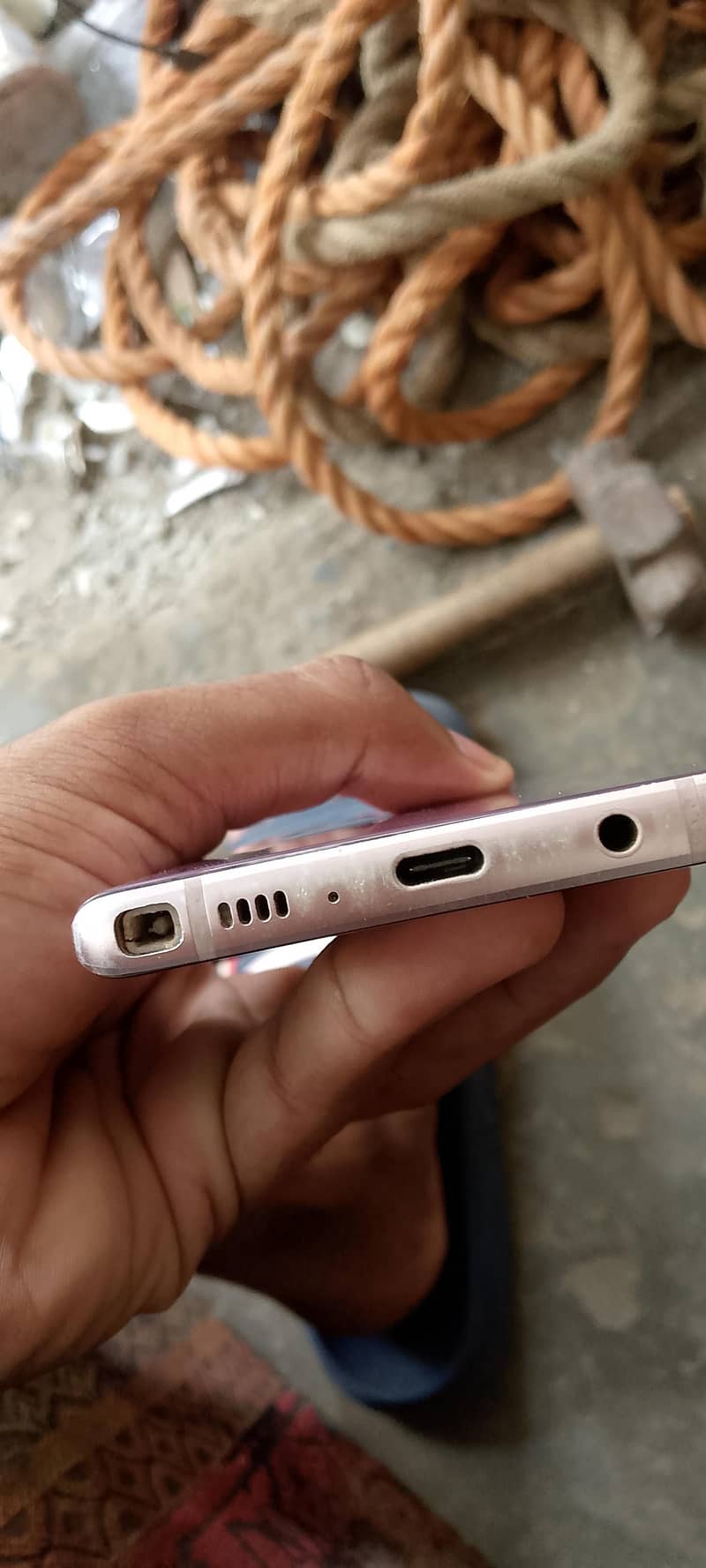 Samsung Mobile Note 9 6
