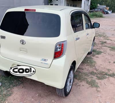 Daihatsu Mira 2012