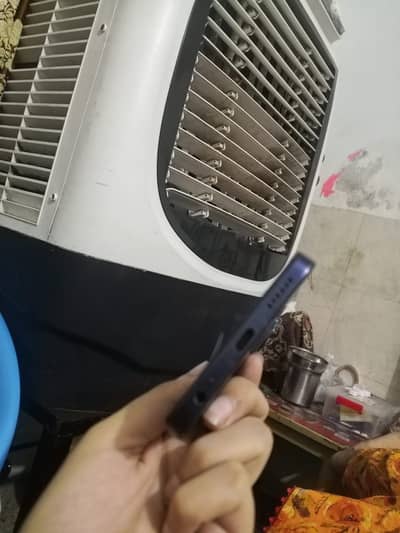 Itel City 100 1 saal hogya use krty krty 6+6/128 ha