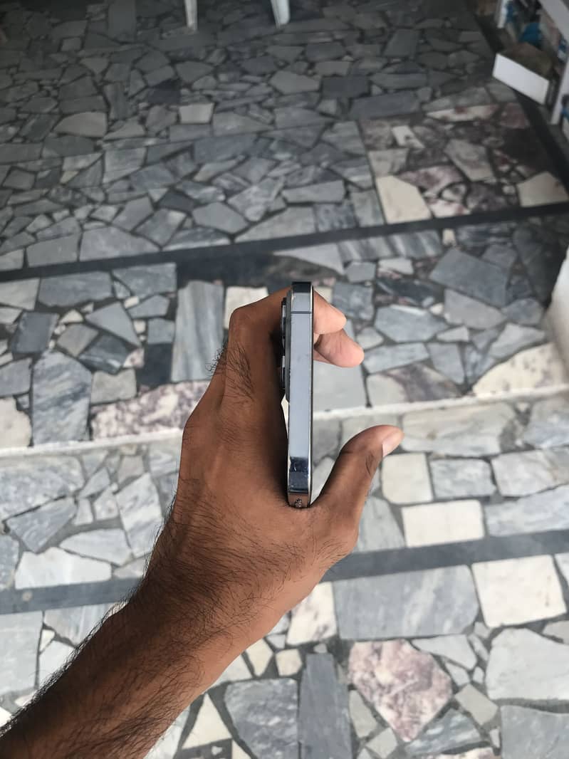 iPhone 13 Pro Max 5