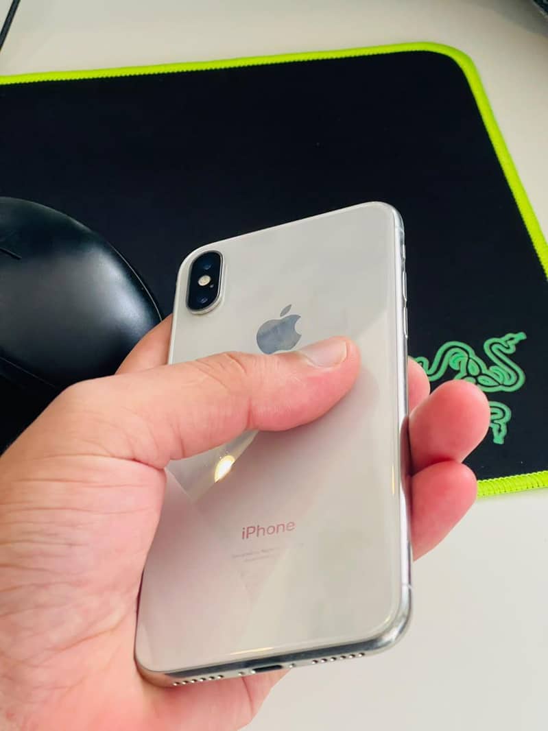 Apple iPhone X 2