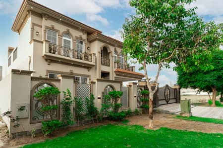 10-Marla Modern Bungalow For Sale At Top Location Near Park Commercial