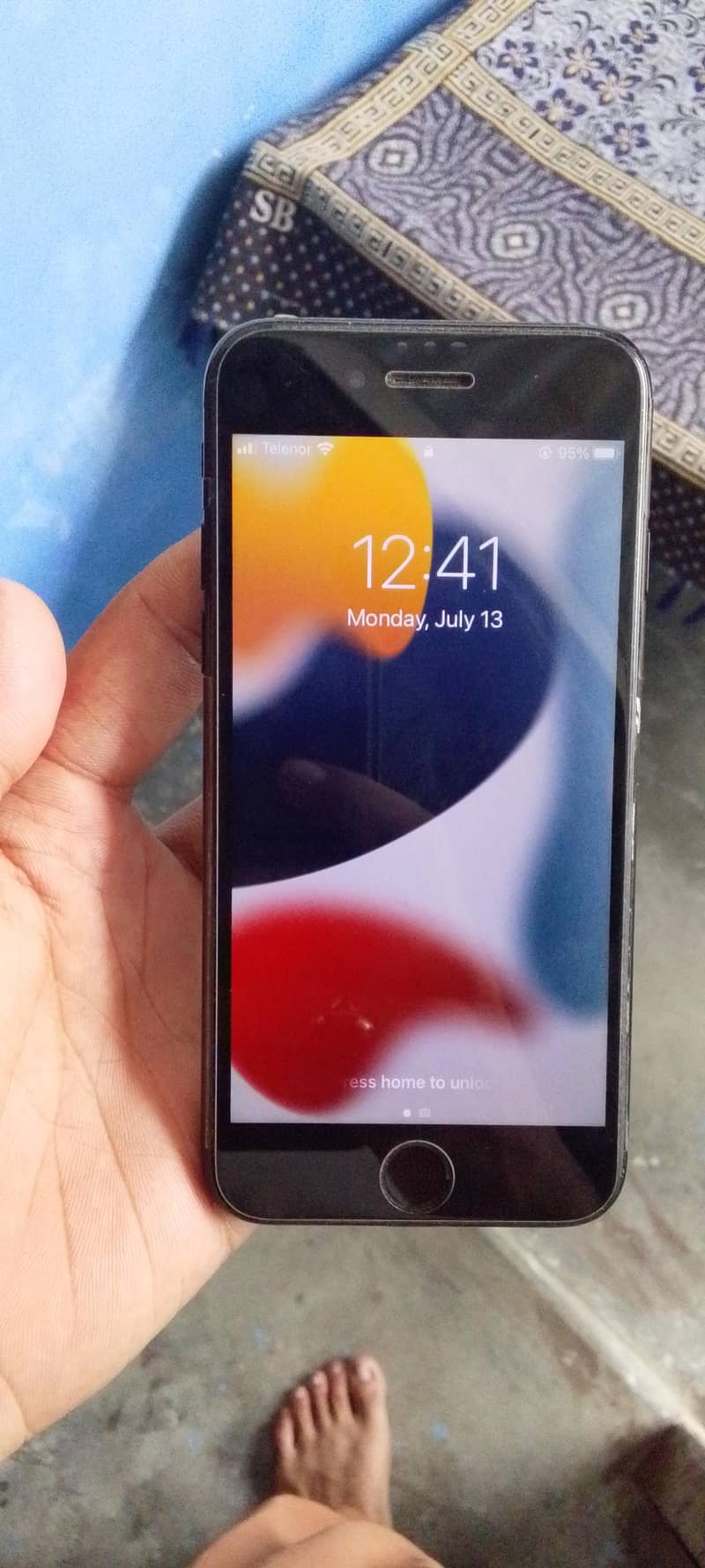Apple iPhone 7 1