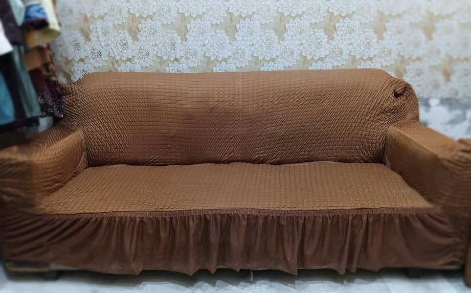 بہترین حالت میں صوفہ سیٹ برائے فروخت 6