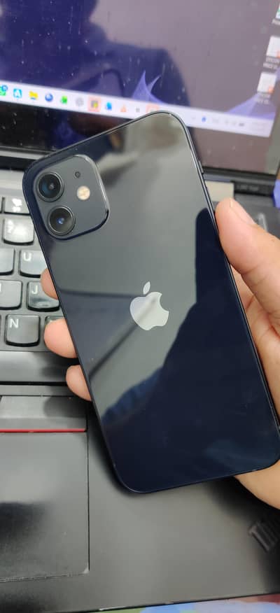 Apple iPhone 12